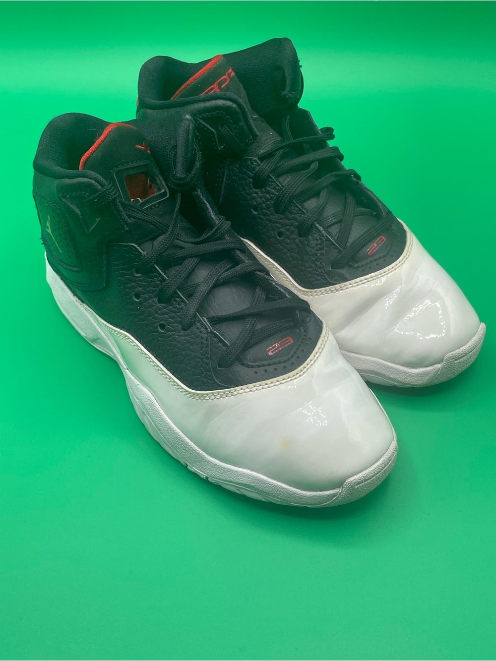 Jordan B'Loyal Black White Red